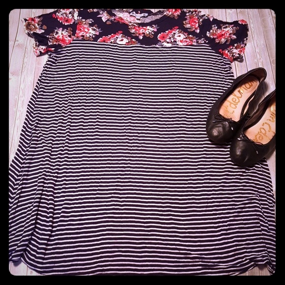 Wilde Dresses & Skirts - 🌟Plus Size Tunic Dress Size 3X